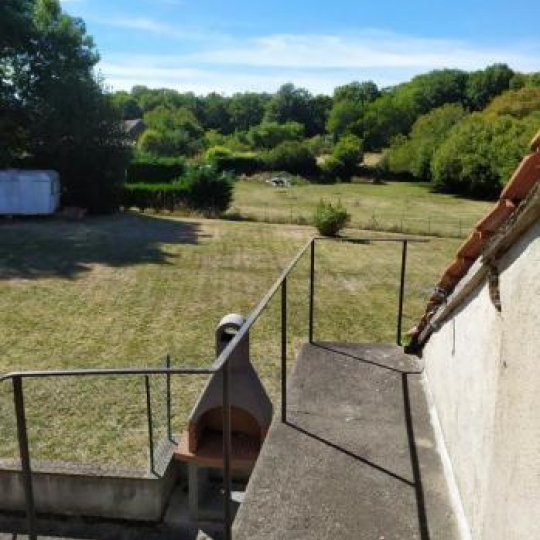  Aubusson Immobilier : Maison / Villa | SAINT-MARC-A-FRONGIER (23200) | 91 m2 | 66 000 € 