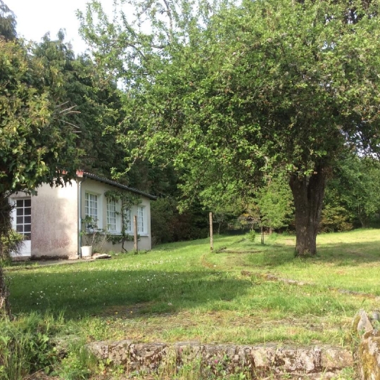  Aubusson Immobilier : Maison / Villa | SAINT-SULPICE-LES-CHAMPS (23480) | 75 m2 | 140 400 € 