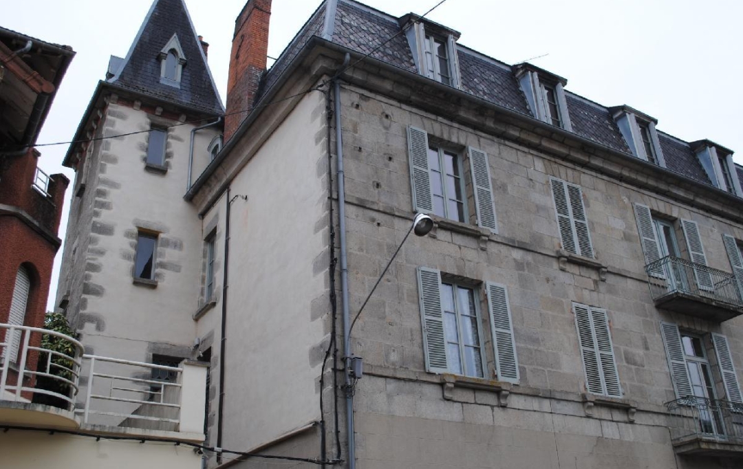 Aubusson Immobilier : Building | AUBUSSON (23200) | 397 m2 | 171 200 € 