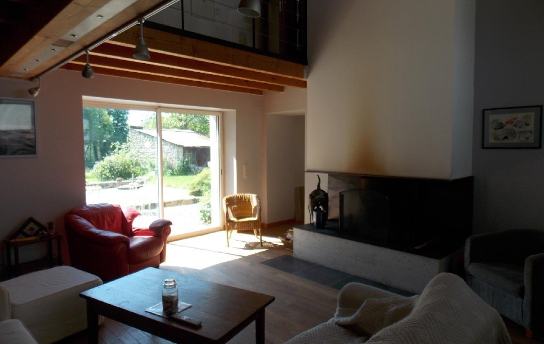 Aubusson Immobilier : Maison / Villa | SAINT-YRIEIX-LA-MONTAGNE (23460) | 162 m2 | 197 950 € 
