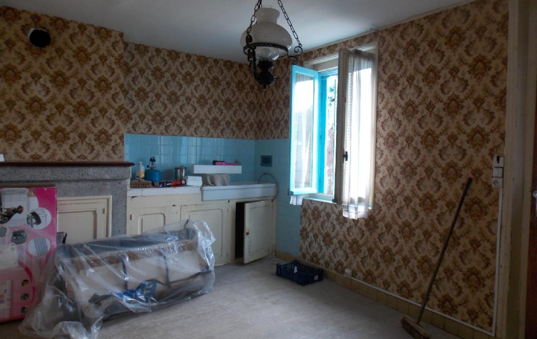 Aubusson Immobilier : Maison / Villa | SAINT-MEDARD-LA-ROCHETTE (23200) | 175 m2 | 115 500 € 