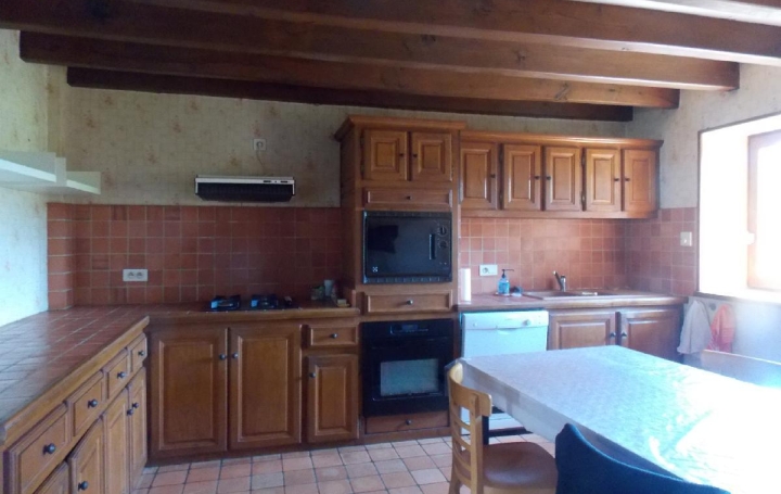 Aubusson Immobilier : House | LA CHAUSSADE (23200) | 230 m2 | 180 000 € 