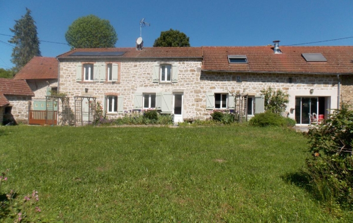 Maison SAINT-YRIEIX-LA-MONTAGNE 162 m2 197 950 € Maison SAINT-YRIEIX-LA-MONTAGNE 162 m2 197 950 €